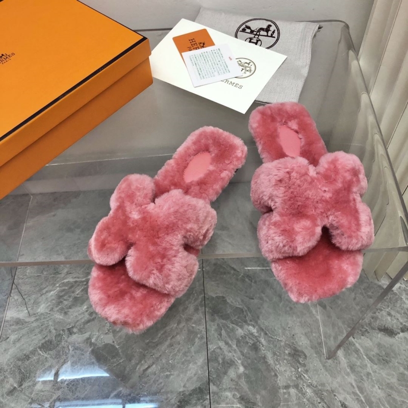 H**mes slippers